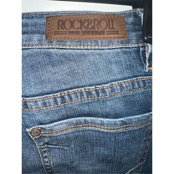 Rock & Roll Cowgirl Jeans Women’s (26 x 32) High Rise Trouser Flare Dark Wash 4 - Picture 6 of 8